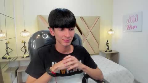 Snapshot of jake_evanss_ chatting on October 6, 3:57 am JAKE online show from October 6, 3:57 am