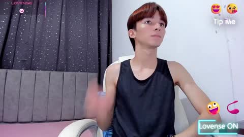 Snapshot of jake_evanss_ chatting on February 8, 1:32 am JAKE online show from February 8, 1:32 am