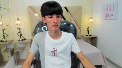 Snapshot of jake_evanss_ chatting on September 29, 3:27 am JAKE online show from September 29, 3:27 am