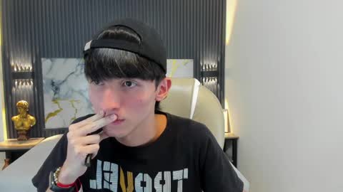 Snapshot of jake_evanss_ chatting on October 9, 8:47 pm JAKE online show from October 9, 8:47 pm