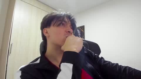 jake_murphy online show from January 22, 7:46 am