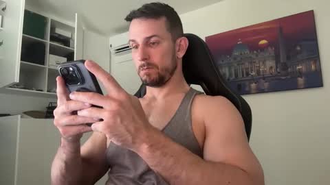 Muscle beast P online show from May 16, 3:33 pm