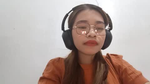Darcy online show from May 4, 11:50 am