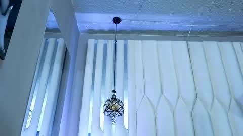 james_adamss_ online show from April 29, 3:00 am