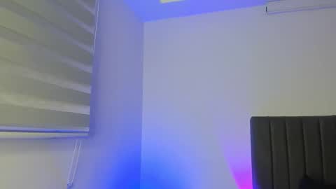 james_and_max online show from May 26, 11:00 pm