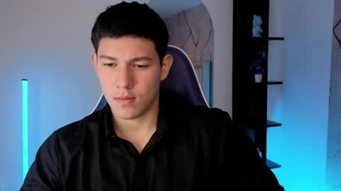 james_cr online show from May 26, 12:22 pm