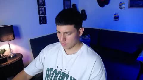 james_cr online show from April 15, 2:26 am