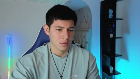 james_cr online show from May 30, 12:36 pm