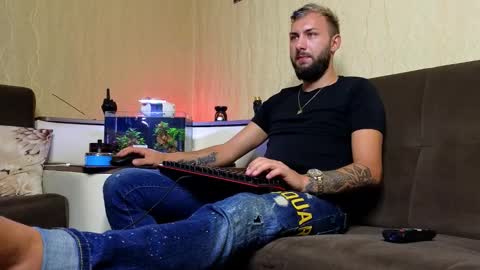 Robbie online show from September 10, 5:19 am