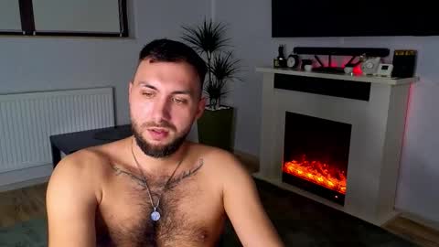 Robbie online show from November 19, 9:08 am