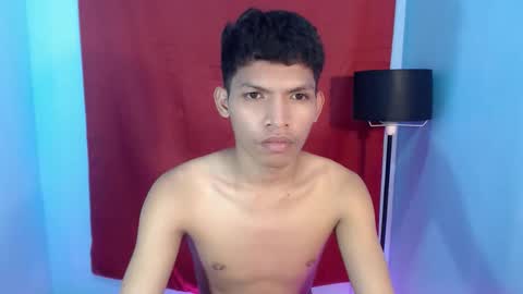 janlloyd04 online show from May 10, 6:09 am