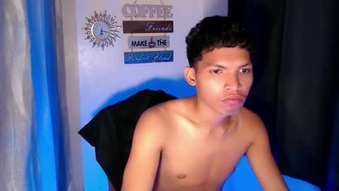 janlloyd04 online show from September 21, 8:18 am