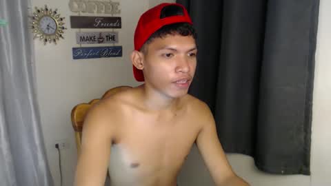 janlloyd04 online show from October 30, 8:26 am