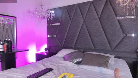 janna_foxx online show from February 12, 4:05 am