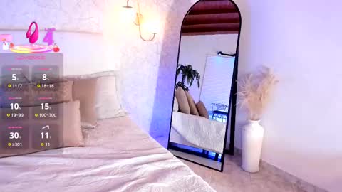    online show from October 7, 7:43 pm