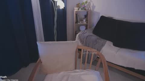   jmaybe e online show from March 26, 1:49 pm