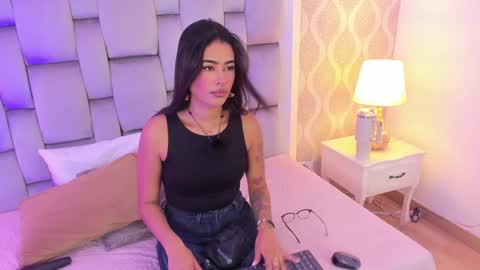 Jasmine online show from September 16, 7:50 pm