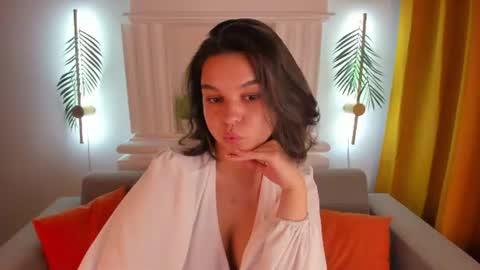 Jasmine Burke online show from July 4, 1:10 am