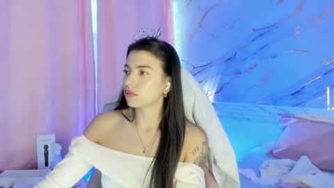 Jas online show from February 20, 8:58 pm