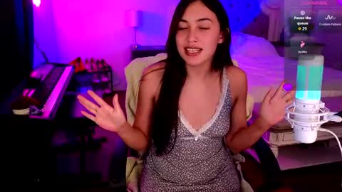 Jasmine Winters online show from April 25, 1:41 pm