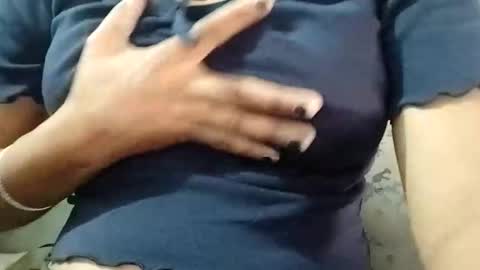 jasspreettt online show from March 30, 2:44 am