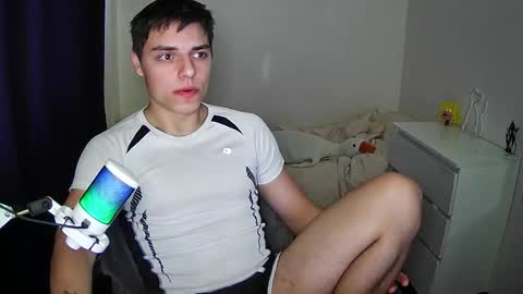 Snapshot of javiermire chatting on October 30, 9:54 am javi online show from October 30, 9:54 am