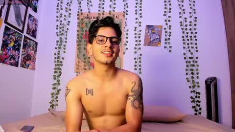 Jax and Jinx online show from April 15, 2:48 am