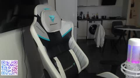 Jayce online show from April 23, 4:53 am