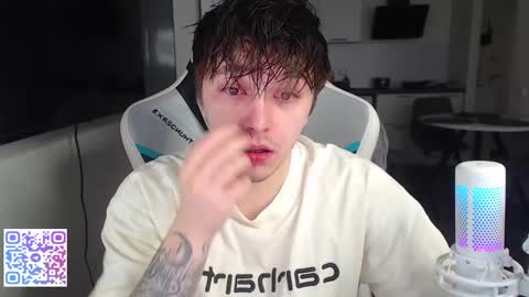 Jayce online show from April 22, 4:52 am