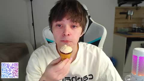 Jayce online show from November 25, 10:25 am