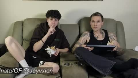 THE HOUSE online show from April 18, 4:20 pm