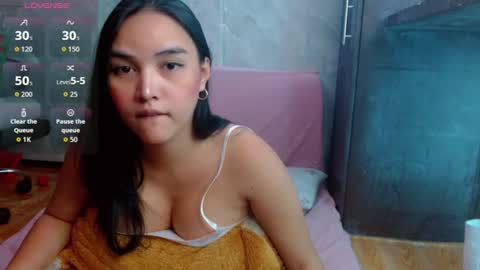 Jayda Khalifa  online show from June 11, 5:16 am