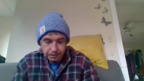 make me play online show from December 6, 7:06 pm