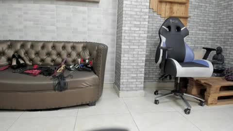 jaylen_bdsm online show from April 22, 12:23 pm