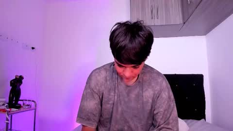 jaythomax online show from December 14, 7:42 pm