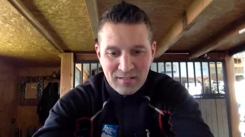 Snapshot of jayvanbergen chatting on March 8, 9:17 am Jay van Bergen online show from March 8, 9:17 am