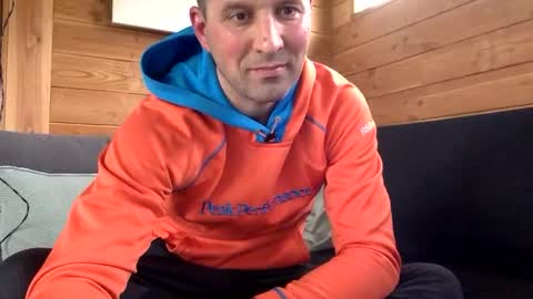 Snapshot of jayvanbergen chatting on February 12, 12:22 pm Jay van Bergen online show from February 12, 12:22 pm