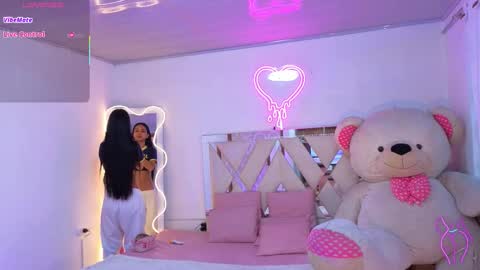 Jazmin  online show from December 18, 12:00 pm