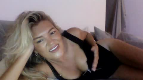 jazzypink86 online show from July 30, 7:47 pm