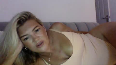jazzypink86 online show from July 24, 7:55 pm