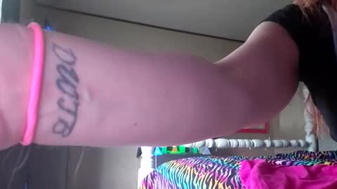 J Nicole online show from May 24, 8:48 pm