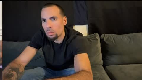 JcMax305 online show from April 22, 6:59 pm