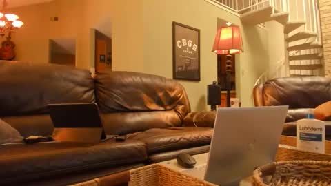 JDinEuless online show from December 21, 4:46 pm