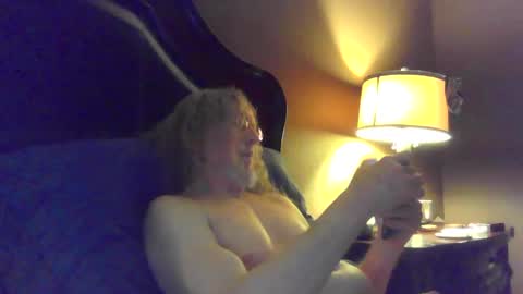 JDinEuless online show from February 18, 2:22 am