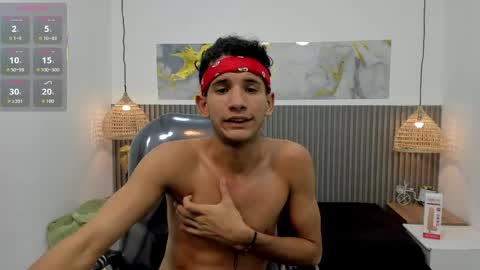 jdwhite18 online show from April 19, 4:13 am