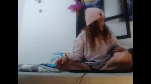 jeans_and_emma online show from October 5, 11:45 pm