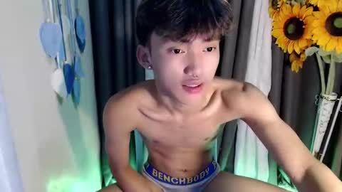 jemart_urnaughtboy online show from March 28, 11:44 am