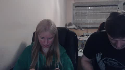 JenisAndPeter online show from April 19, 6:10 pm