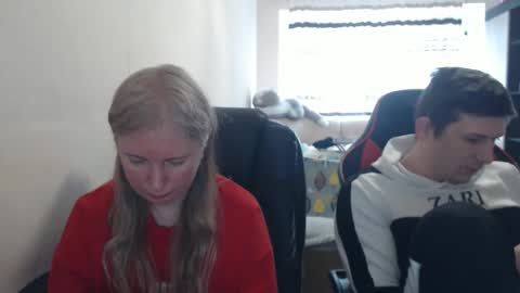 JenisAndPeter online show from April 11, 6:51 am