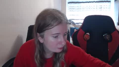 JenisAndPeter online show from November 19, 12:04 pm